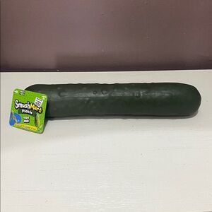 Plump Pickle Stress Relief Toy SmushMart Squishy Pickle 🥒